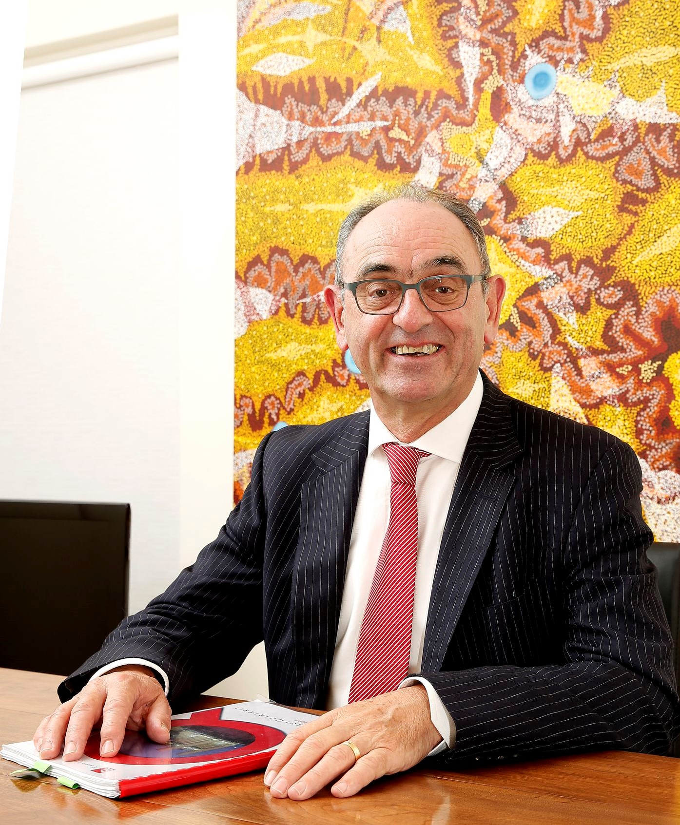 Dr Graeme Bethune
