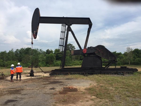 Bass Oil nodding donkey onshore Indonesia Fields